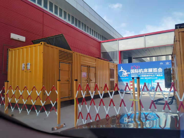 汕头出租发电机-柴油发电机和汽油发电机哪个更好一些？