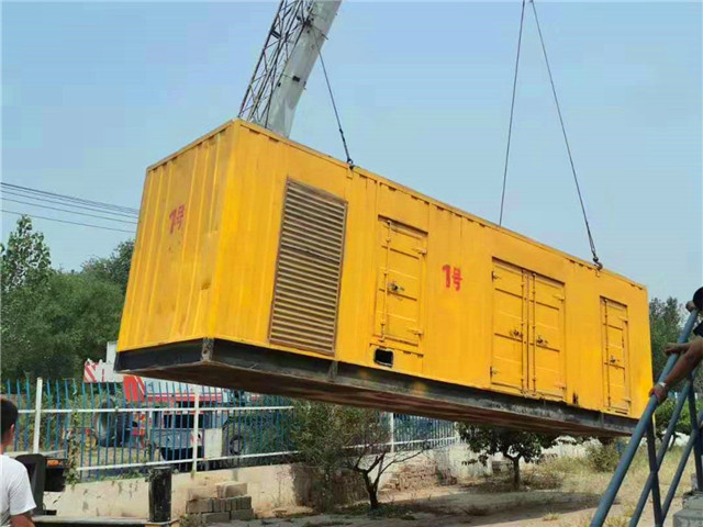 汕头300KW柴油发电机组油耗是多少？